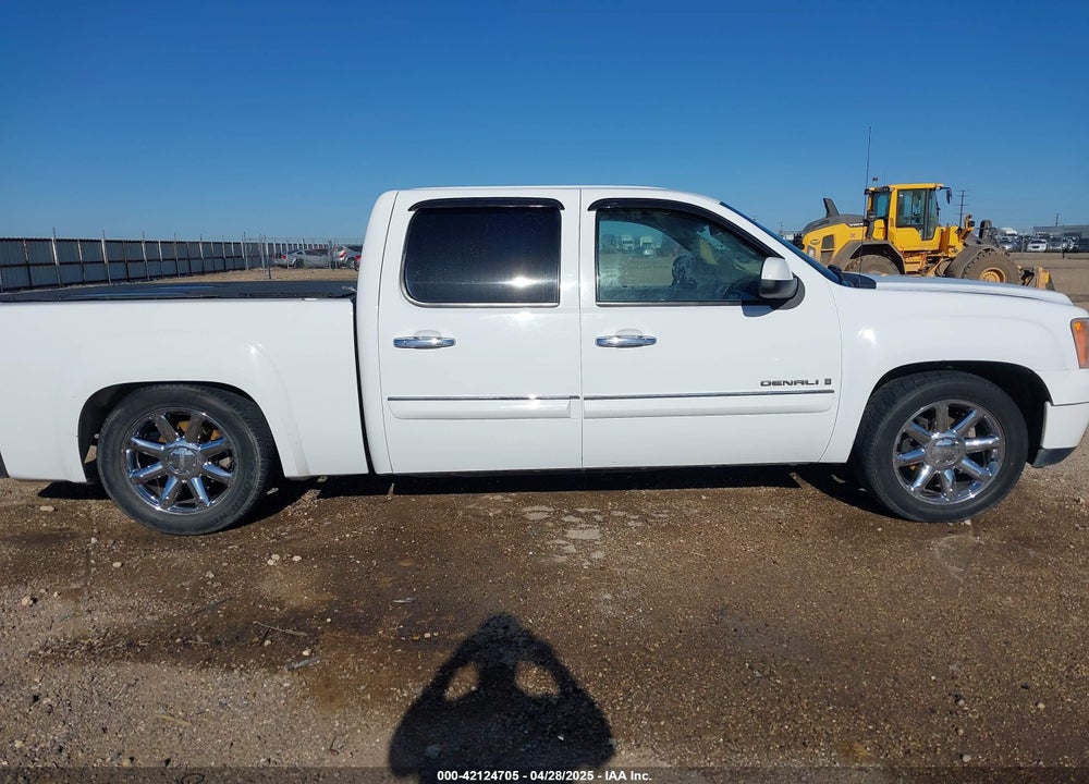 2008 GMC NEW SIERRA K1500 DENALI VIN: 2GTEK638781279676