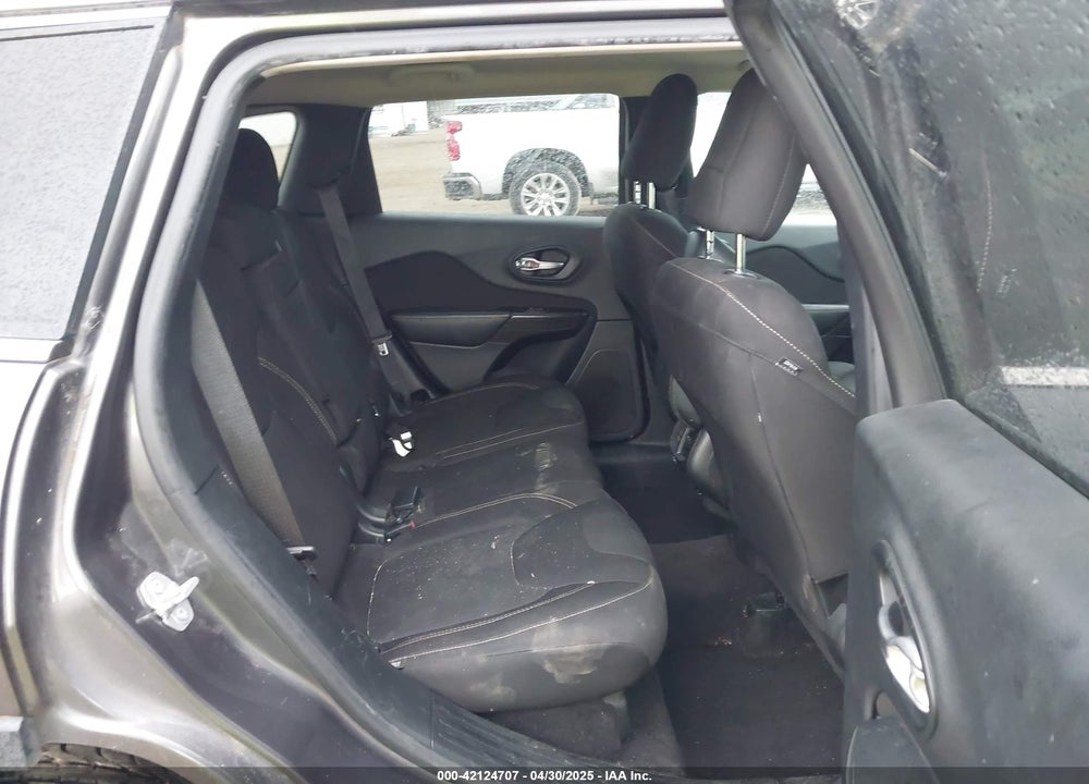2016 CHEROKEE JEEP  LATITUDE VIN: 1C4PJLCB8GW370078