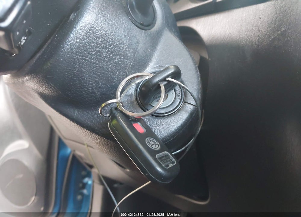 2007 TOYOTA MATRIX VIN: 2T1KR32E17C669144