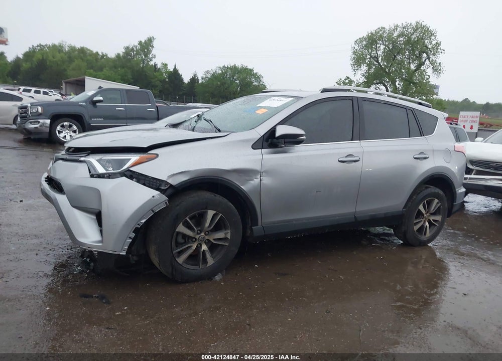 2018 TOYOTA RAV4 VIN: 2T3RFREV4JW739707