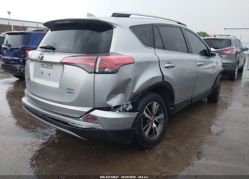 2018 TOYOTA RAV4 VIN: 2T3RFREV4JW739707