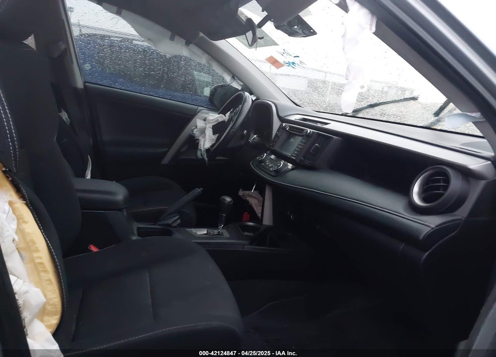 2018 TOYOTA RAV4 VIN: 2T3RFREV4JW739707