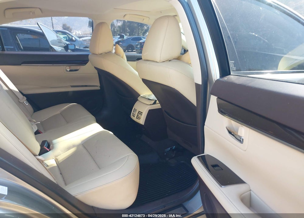 2016 LEXUS ES 350 VIN: JTHBK1GG4G2236076