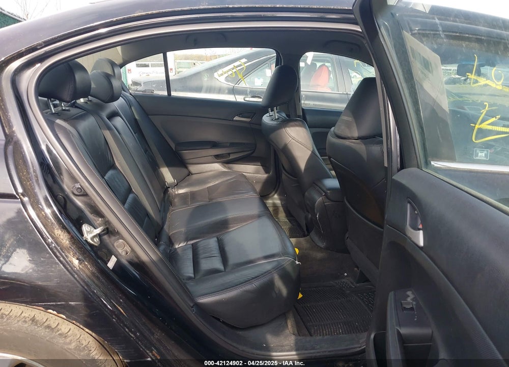 2012 HONDA ACCORD VIN: 1HGCP2F61CA152563