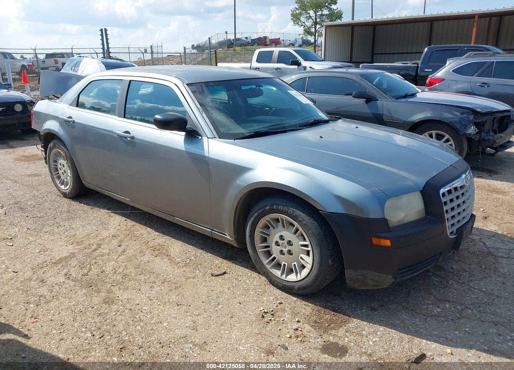 2007 CHRYSLER 300 VIN: 2C3KA43R57H679118