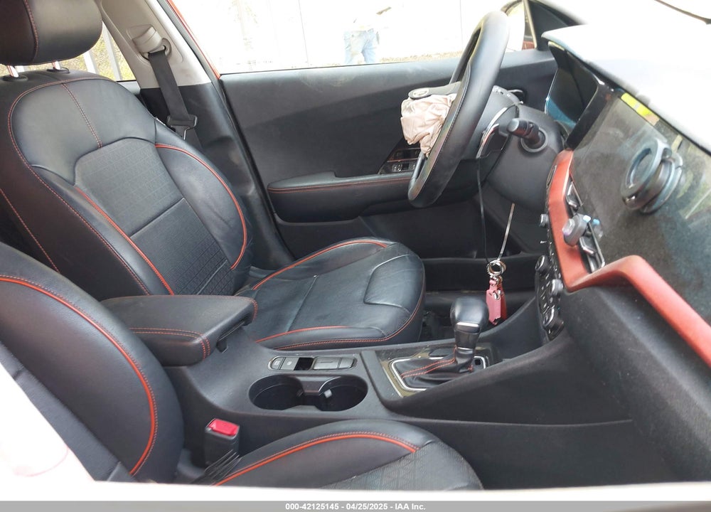 2020 KIA NIRO VIN: KNDCC3LC7L5393563