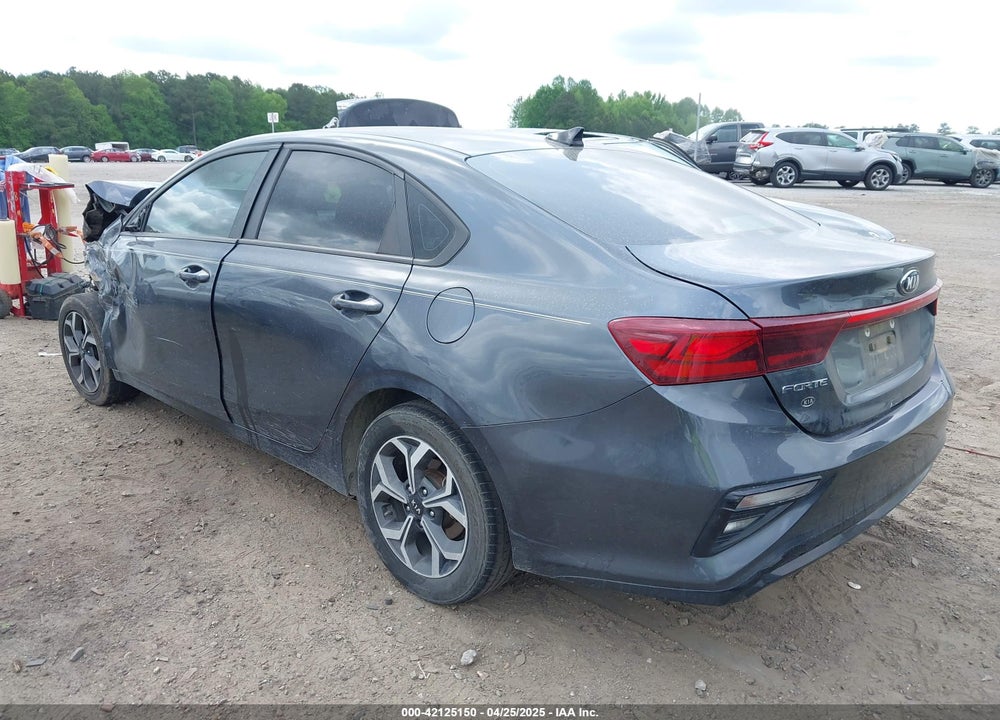 2021 KIA FORTE LXS VIN: 3KPF24AD2ME276819