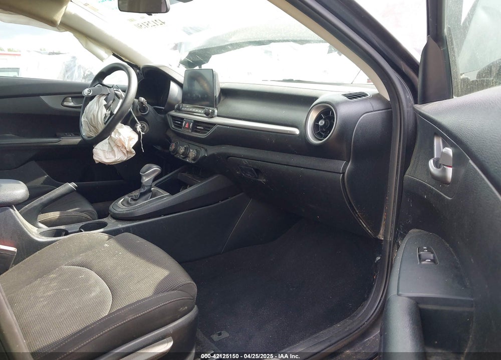 2021 KIA FORTE LXS VIN: 3KPF24AD2ME276819