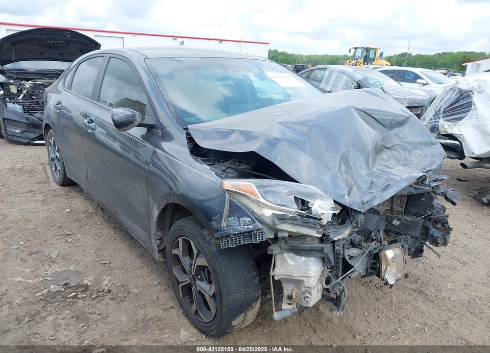2021 KIA FORTE LXS VIN: 3KPF24AD2ME276819