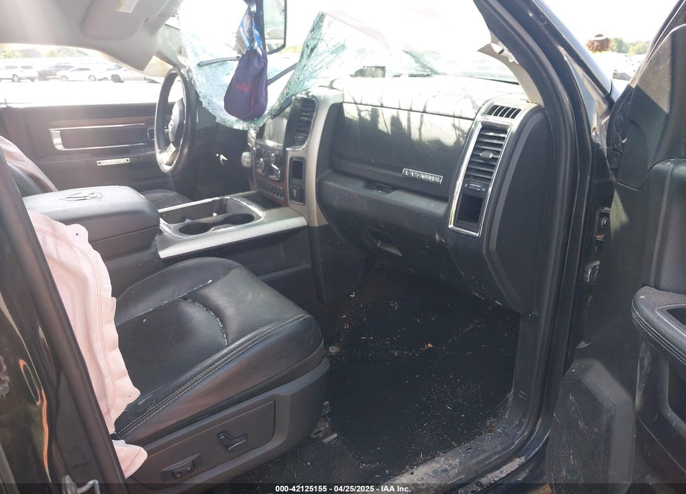 2016 RAM 1500 VIN: 1C6RR7NT3GS359003
