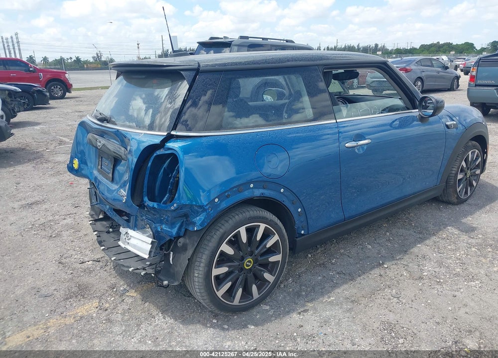2024 MINI SE HARDTOP VIN: WMW13DJ00R2V90507