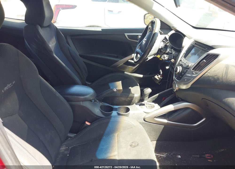 2016 HYUNDAI VELOSTER VIN: KMHTC6ADXGU268500