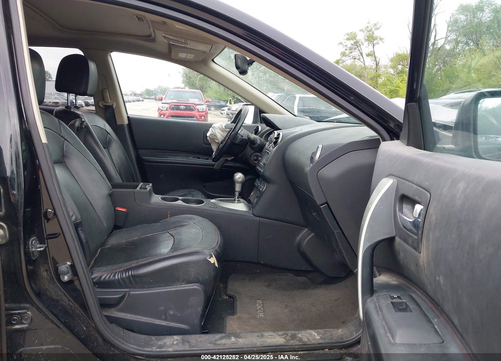 2013 NISSAN ROGUE SV W/SL PKG VIN: JN8AS5MV1DW626827
