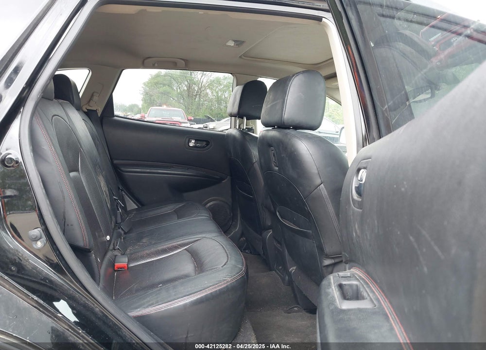 2013 NISSAN ROGUE SV W/SL PKG VIN: JN8AS5MV1DW626827