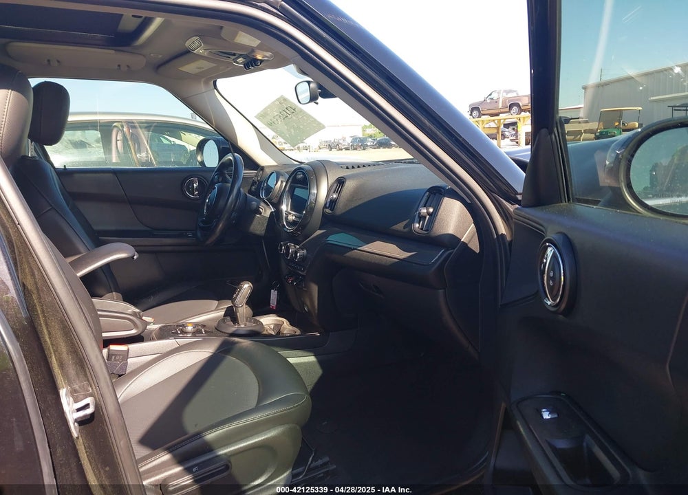 2020 MINI COUNTRYMAN COOPER VIN: WMZYW3C00L3L28083