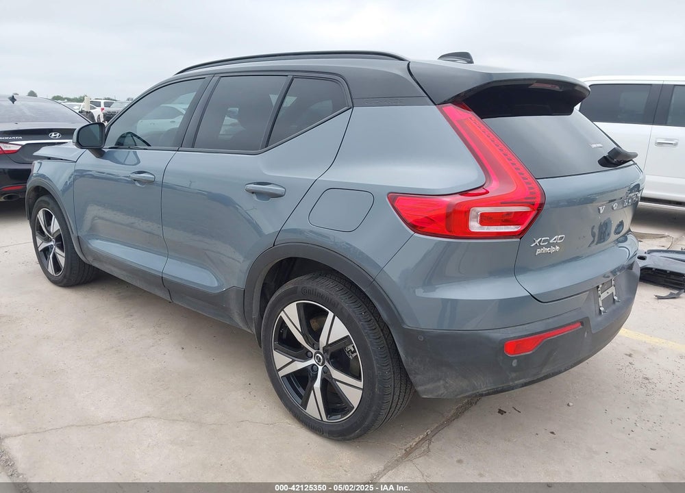 2022 VOLVO XC40 RECHARGE VIN: YV4ED3UR9N2692112