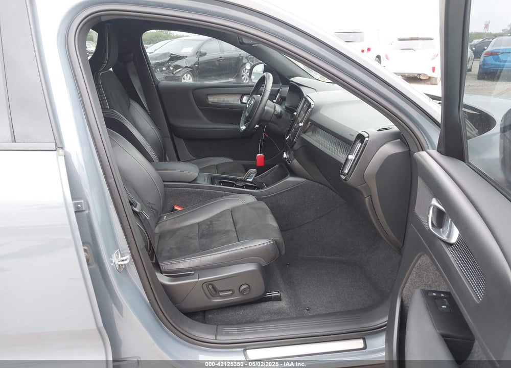 2022 VOLVO XC40 RECHARGE VIN: YV4ED3UR9N2692112