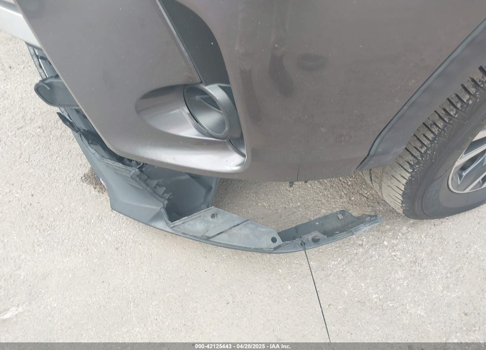2019 TOYOTA HIGHLANDER VIN: 5TDZARFH8KS055303