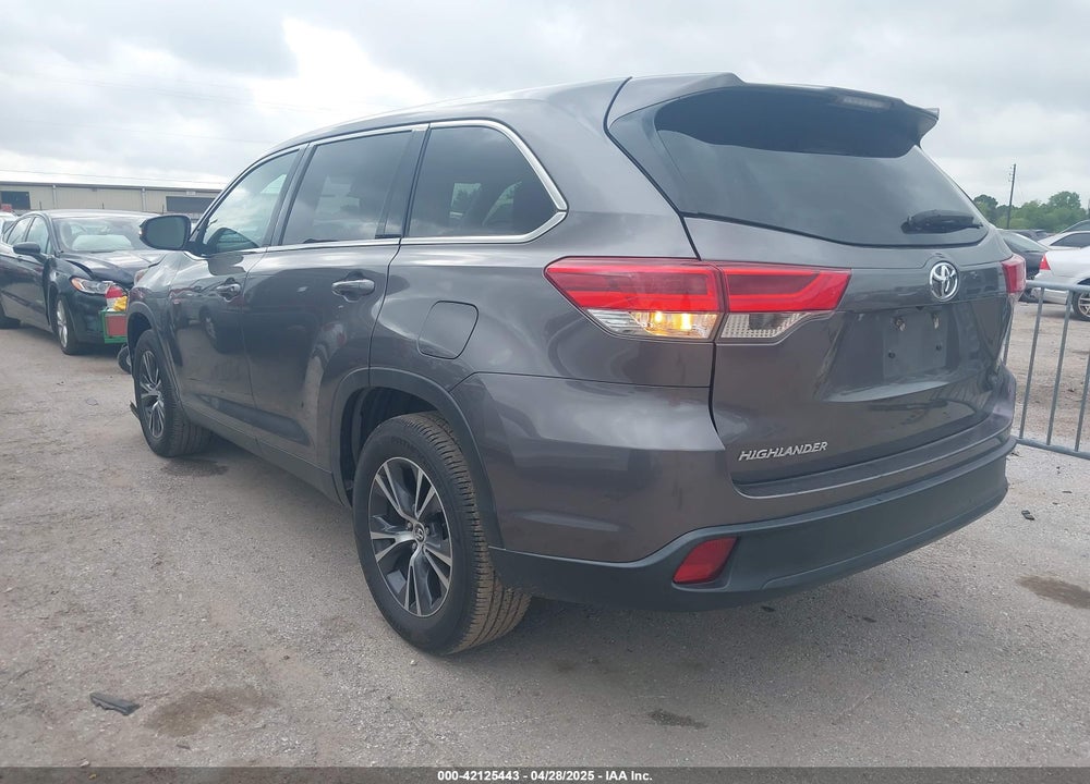 2019 TOYOTA HIGHLANDER VIN: 5TDZARFH8KS055303