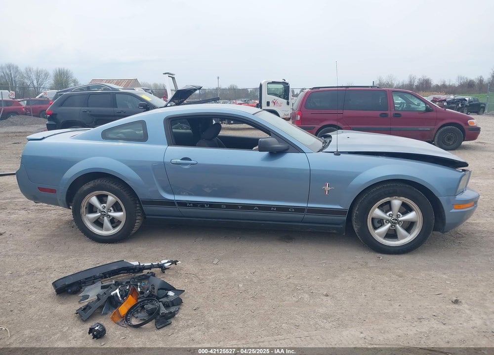 2007 FORD MUSTANG V6 DELUXE/V6 PREMIUM VIN: 1ZVFT80N175266312