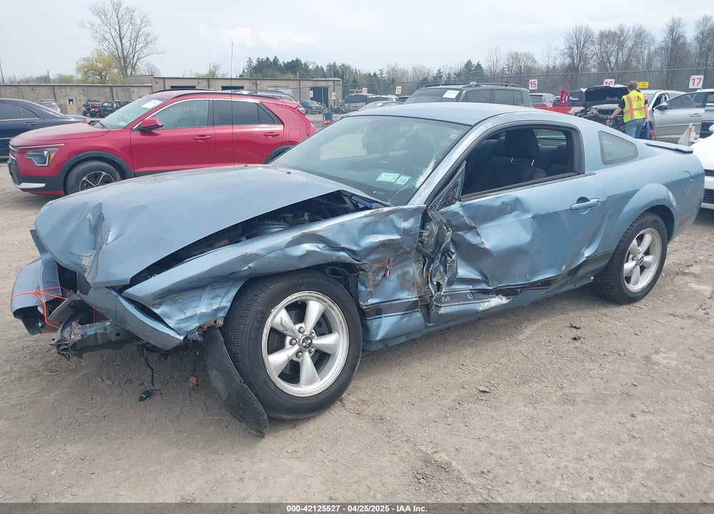 2007 FORD MUSTANG V6 DELUXE/V6 PREMIUM VIN: 1ZVFT80N175266312
