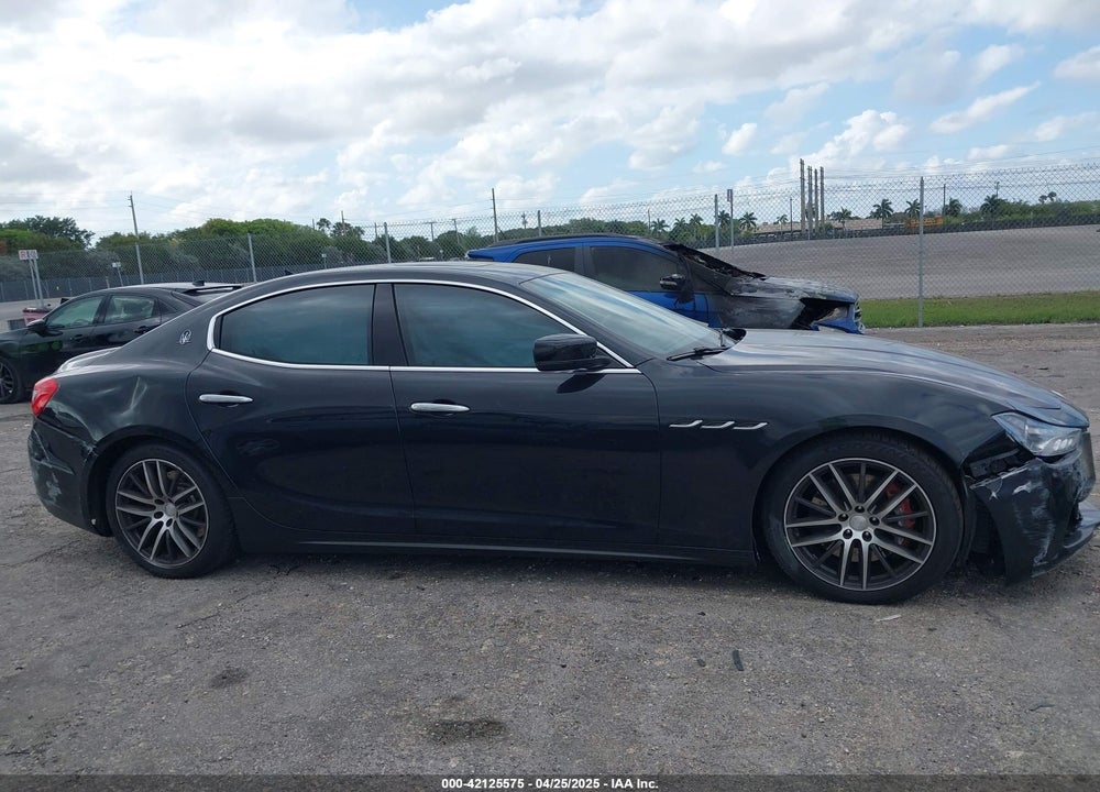2015 MASERATI GHIBLI VIN: ZAM57RTA1F1139322