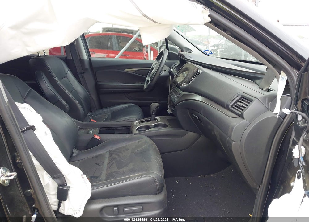 2019 HONDA PILOT VIN: 5FNYF5H53KB019113