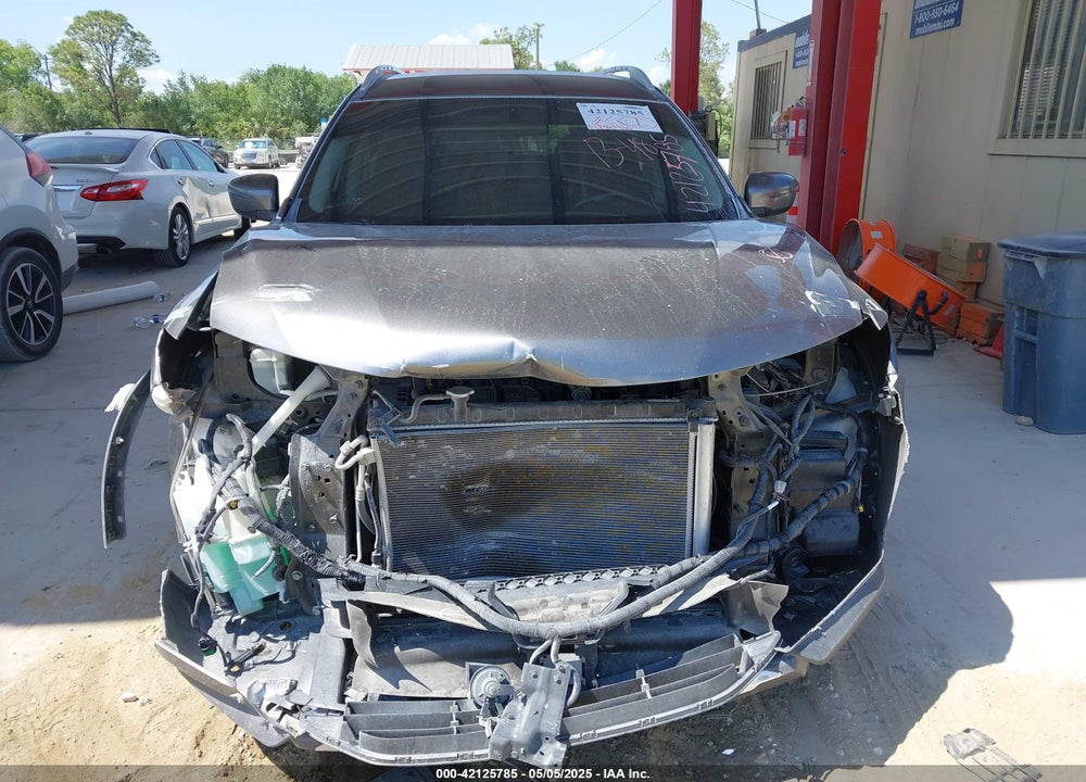 2018 NISSAN ROGUE VIN: 5N1AT2MTXJC774165