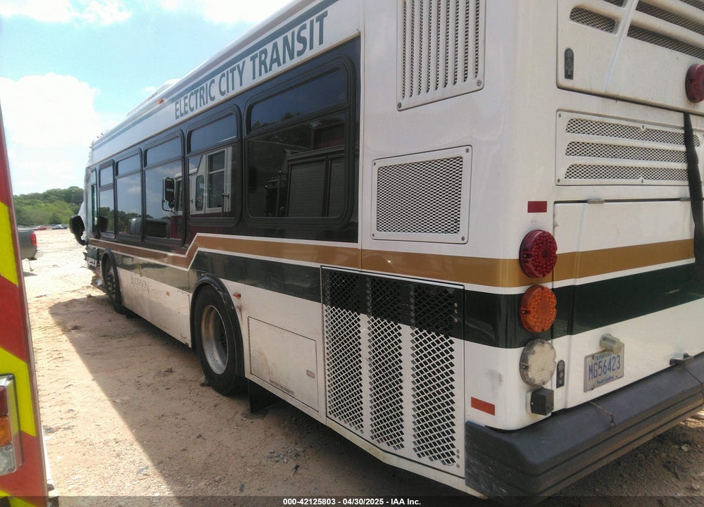 2014 EL DORADO E-Z RIDER II LOW FLOOR MAX VIN: 1N9MNAC63EC084071