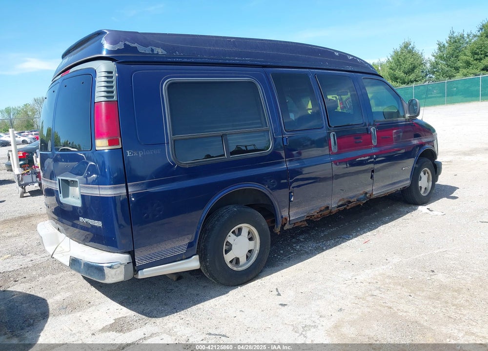 2001 CHEVROLET EXPRESS UPFITTER VIN: 1GBFG15R911183501