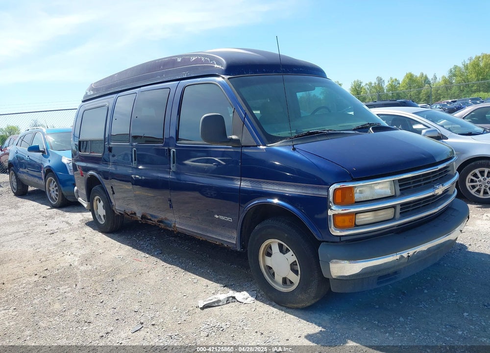 2001 CHEVROLET EXPRESS UPFITTER VIN: 1GBFG15R911183501