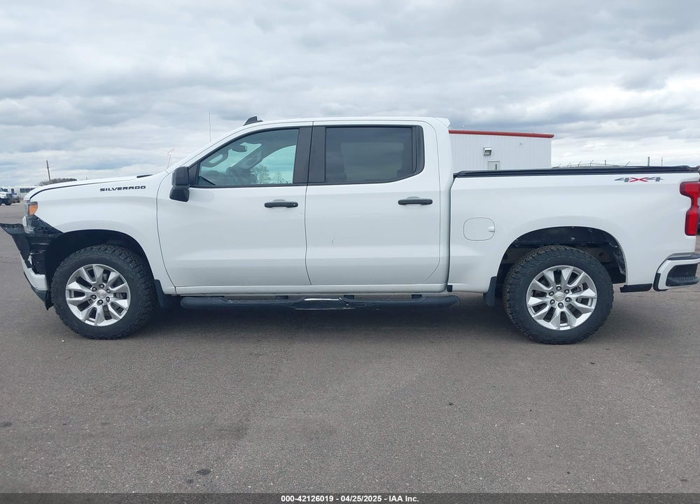 2020 CHEVROLET SILVERADO 1500 4WD SHORT BED CUSTOM VIN: 1GCPYBEH5LZ321632