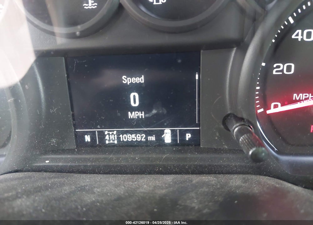2020 CHEVROLET SILVERADO 1500 4WD SHORT BED CUSTOM VIN: 1GCPYBEH5LZ321632