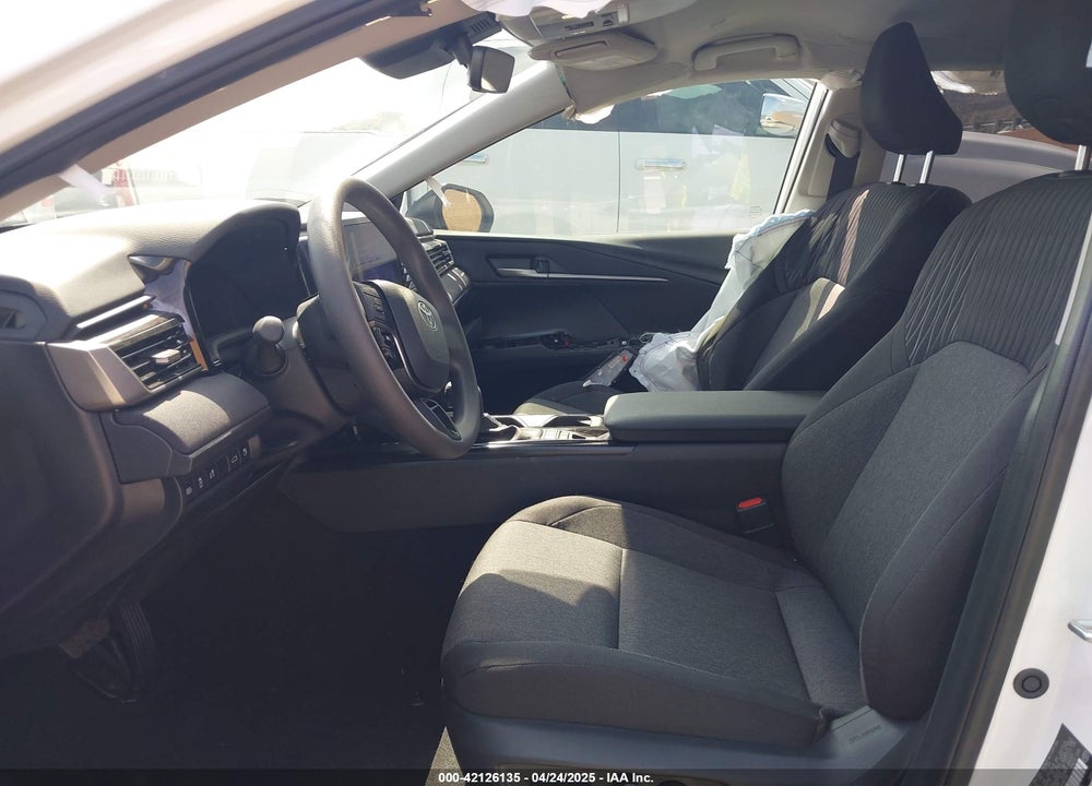 2025 TOYOTA CAMRY LE VIN: 4T1DAACK1SU549070
