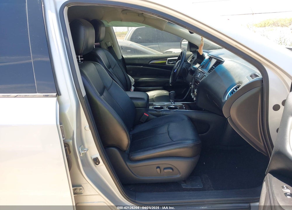 2014 NISSAN PATHFINDER VIN: 5N1AR2MN7EC643118