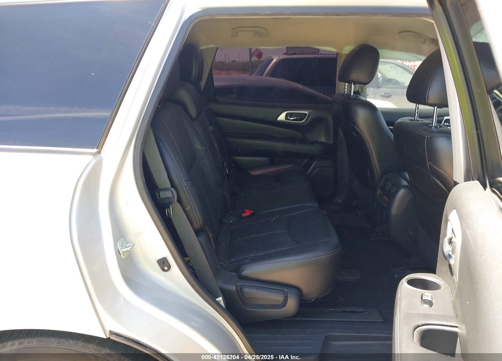 2014 NISSAN PATHFINDER VIN: 5N1AR2MN7EC643118