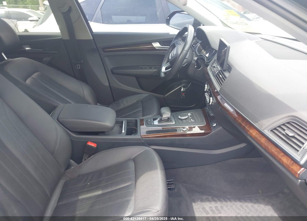 2019 AUDI Q5 VIN: WA1ANAFY1K2037570