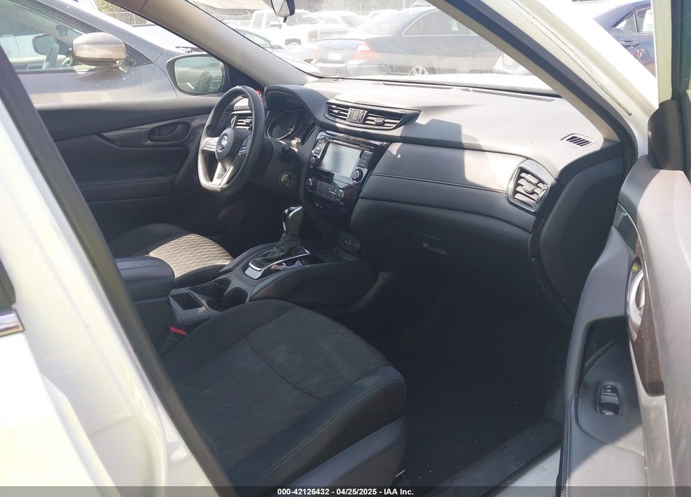 2019 NISSAN ROGUE VIN: 5N1AT2MT1KC814523