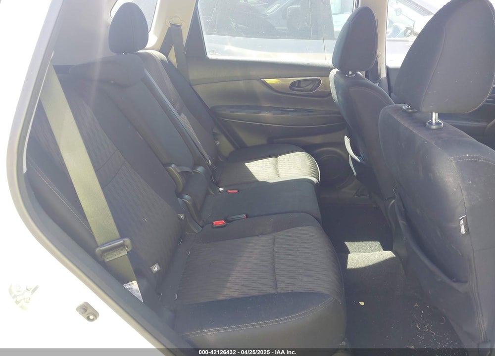 2019 NISSAN ROGUE VIN: 5N1AT2MT1KC814523