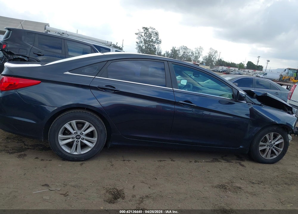 2012 HYUNDAI SONATA VIN: 5NPEB4AC1CH358229
