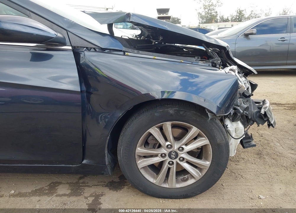 2012 HYUNDAI SONATA VIN: 5NPEB4AC1CH358229