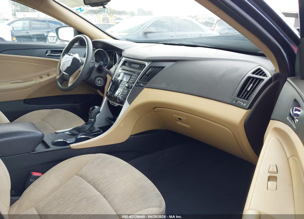 2012 HYUNDAI SONATA VIN: 5NPEB4AC1CH358229