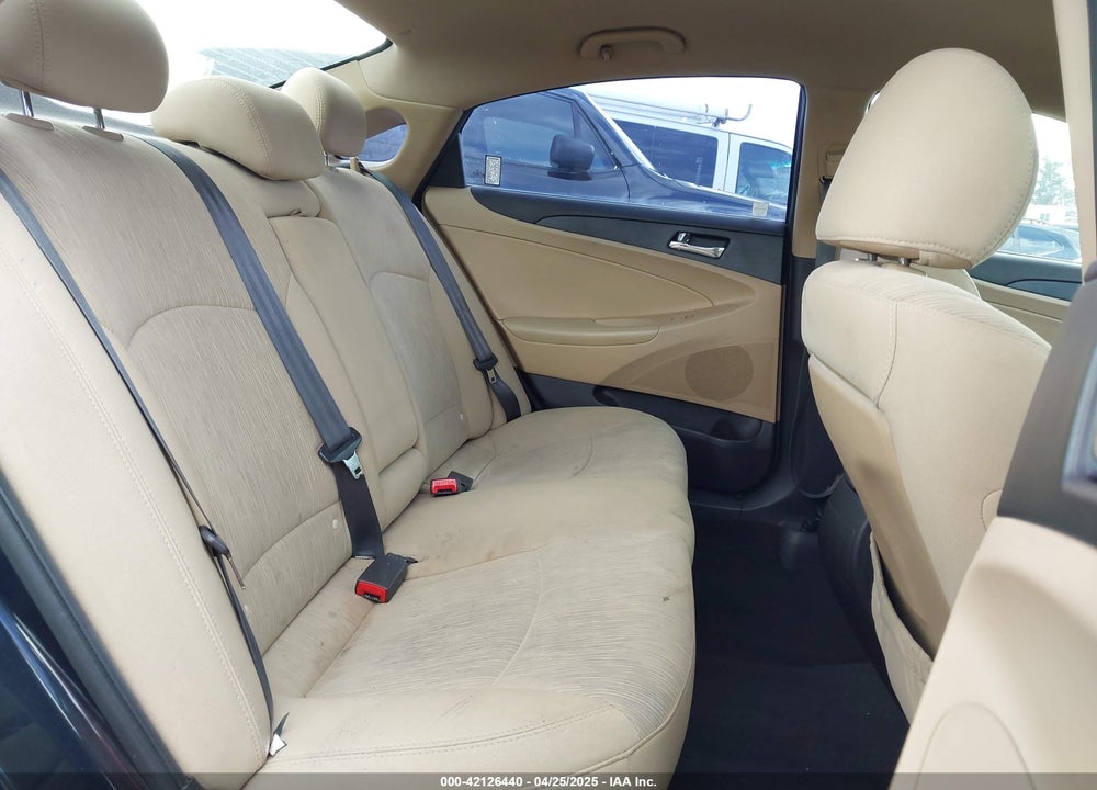 2012 HYUNDAI SONATA VIN: 5NPEB4AC1CH358229