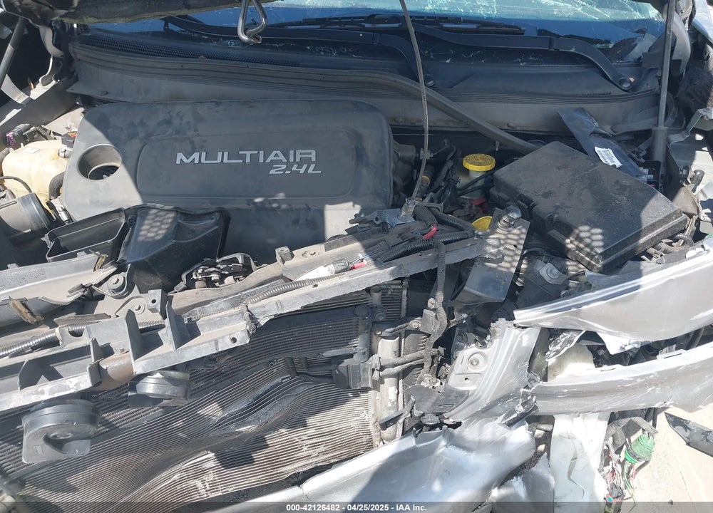 2015 JEEP CHEROKEE VIN: 1C4PJLCB3FW655852