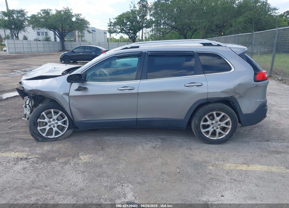 2015 JEEP CHEROKEE VIN: 1C4PJLCB3FW655852