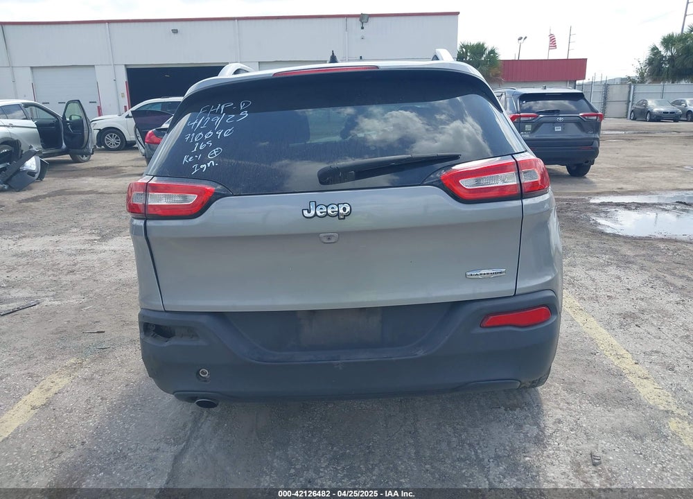 2015 JEEP CHEROKEE VIN: 1C4PJLCB3FW655852