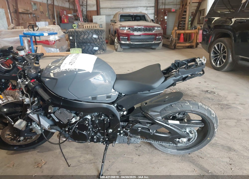 2025 SUZUKI GSX-R600 VIN: JS1GN7FA5S7100611