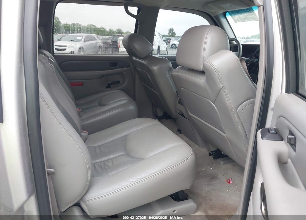 2004 GMC YUKON XL 1500 DENALI VIN: 1GKFK66U44J264652