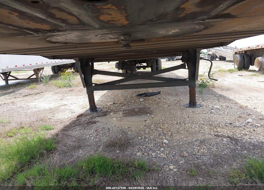 2001 UTILITY TRAILER MFG SEMI TRAILER VIN: 1UYVS25381P485223