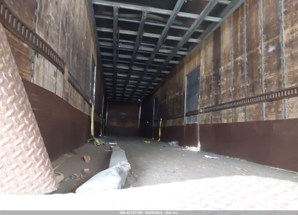2001 UTILITY TRAILER MFG SEMI TRAILER VIN: 1UYVS25381P485223